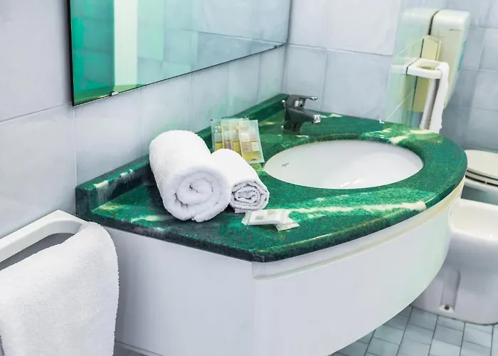 丽都公寓酒店 3*